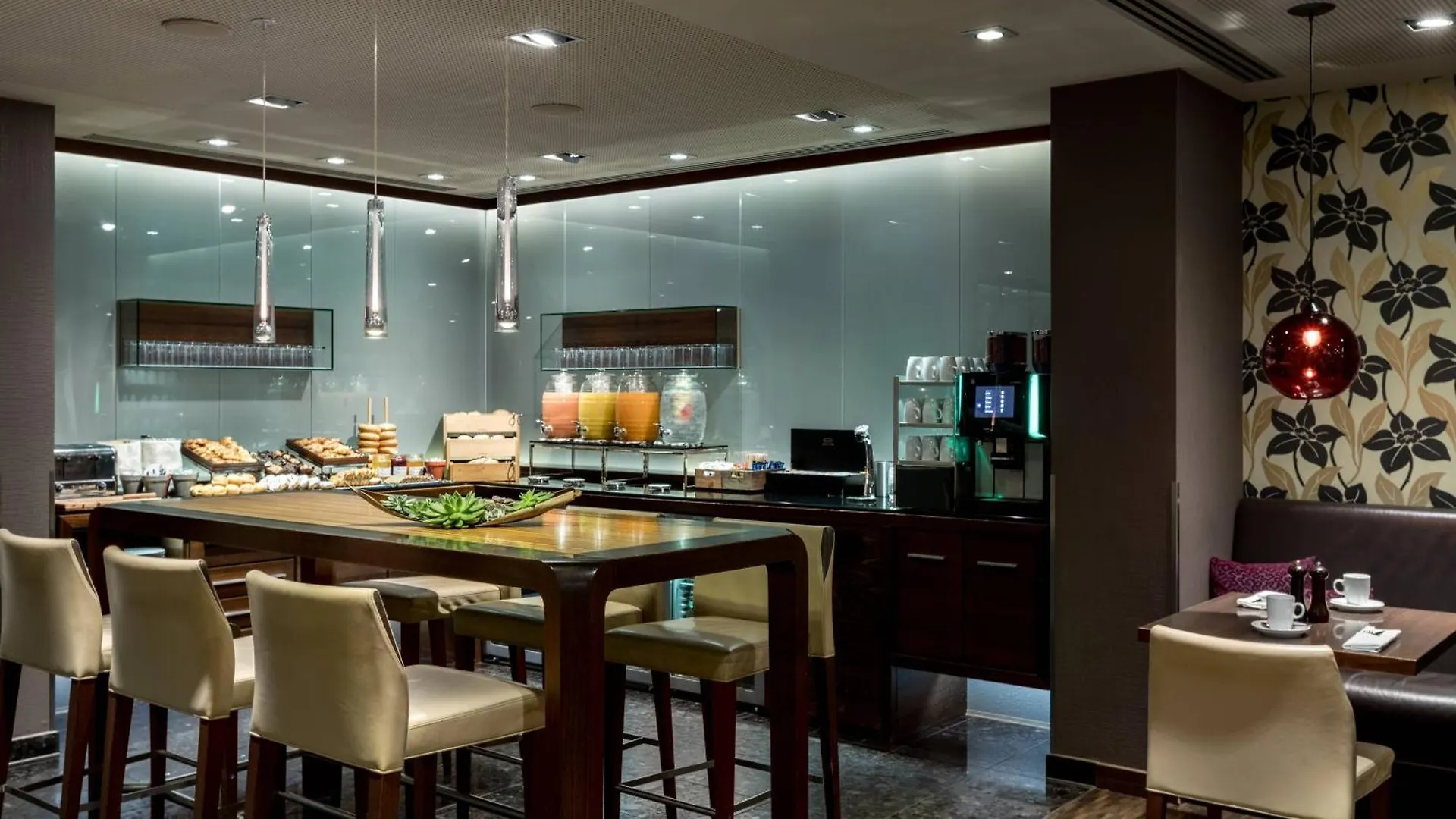 Amsterdam Marriott Hotel 5*,  Hollanda